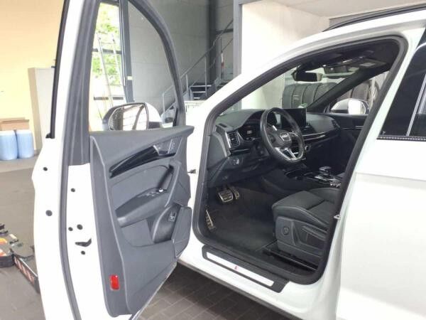 Audi Q5 S-Line 50TDI quattro / Navi, Matrix, AHK, RFK