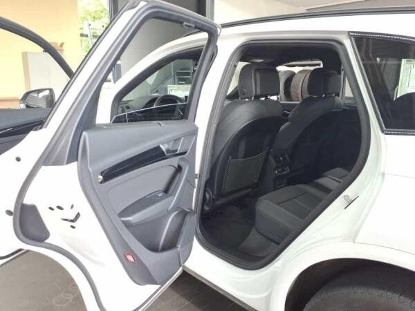 Audi Q5 S-Line 50TDI quattro / Navi, Matrix, AHK, RFK