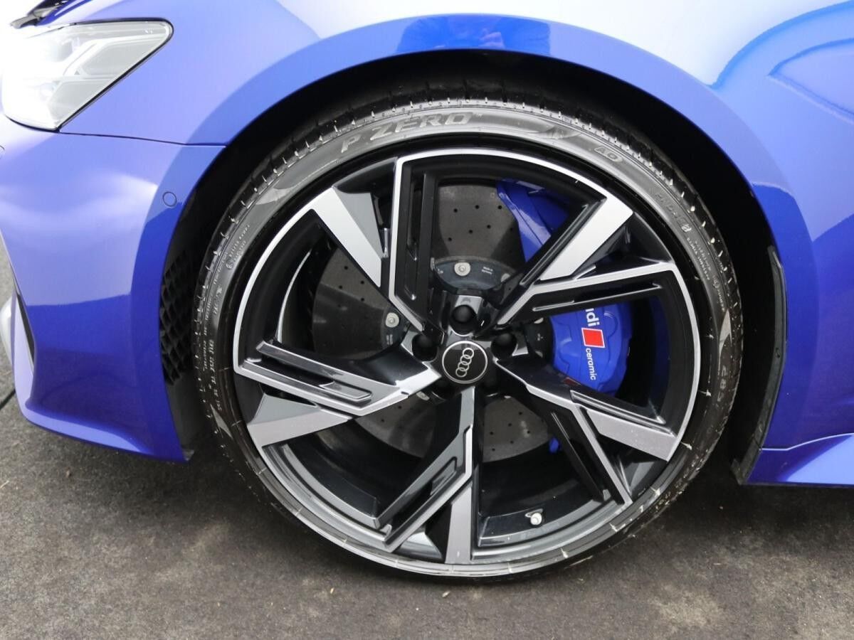 Audi RS6 RS 6 Avant TFSI quattro / Pano, Keramik, Laser