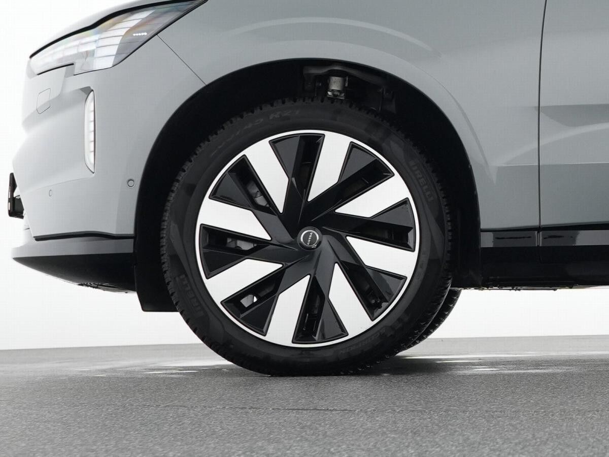 Volvo EX90 TWIN Ultra GANZJAHRESREIFEN + BOWERS&WILKINS