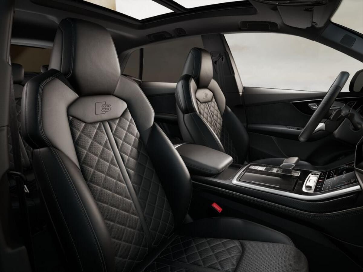 Audi Q8 TDI S-line quattro 210 kW tiptronic + PANO + LASER + AHK + ACC + 360° KAMERA + HUD + NAVI +
