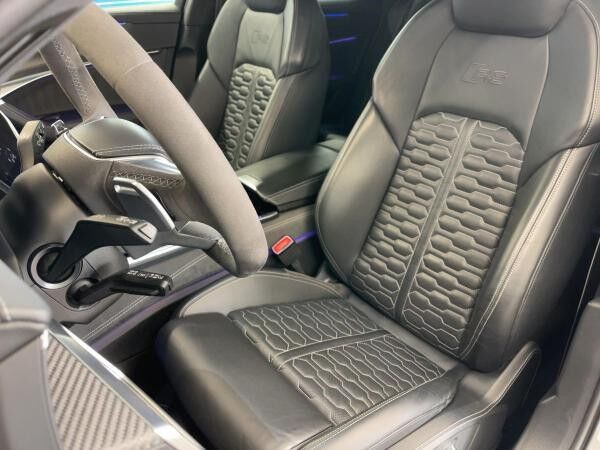 Audi RS6 RS 6 Avant 4.0 TFSI Dynamik Plus Pano Head-Up Laser B&O advanced