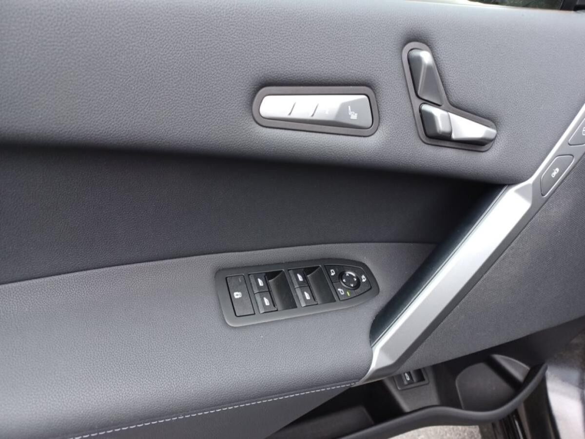 BMW ix xDrive 45e - Facelift  - M Sportpaket - AHK - Autobahnassistent - Parking Assist