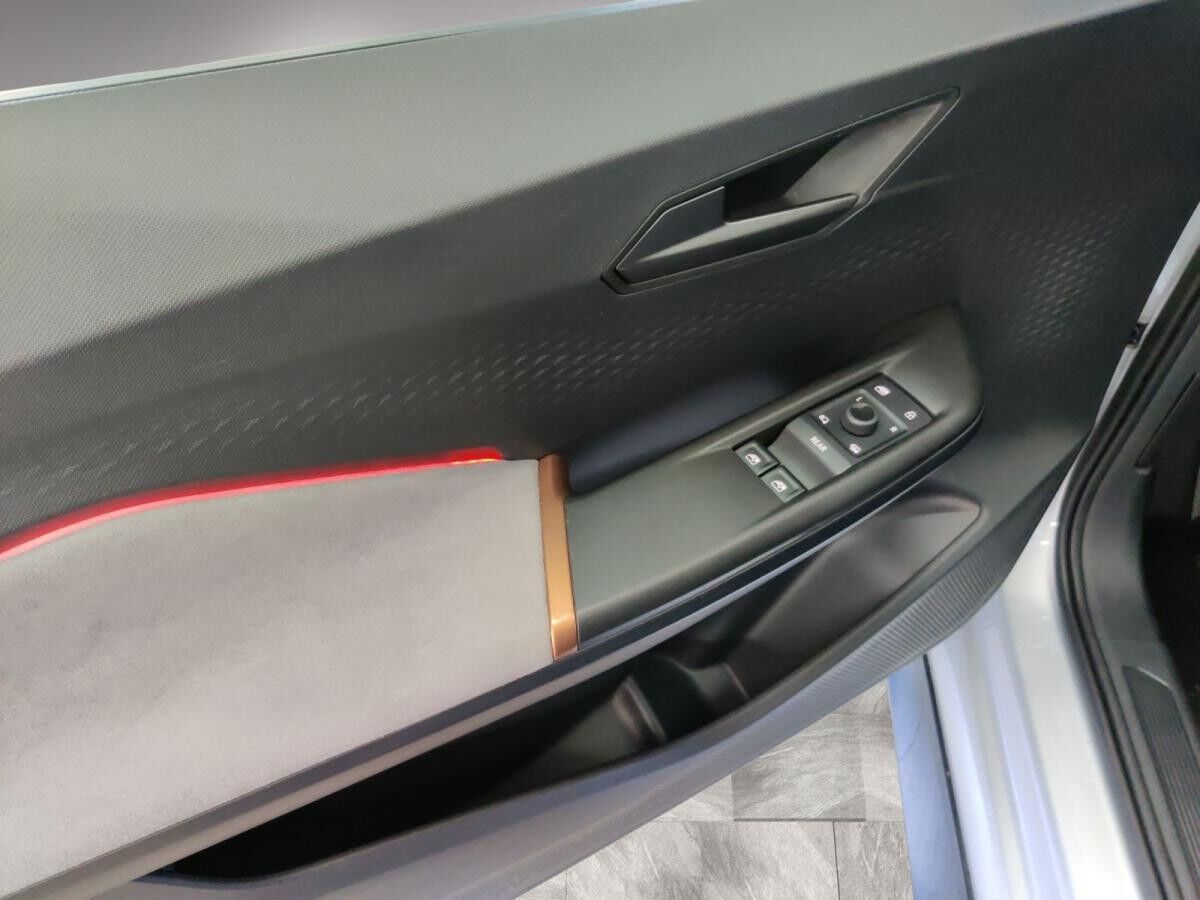 Cupra Born eBoost h/LED/RFK/Sitzhzg/Wärmepumpe