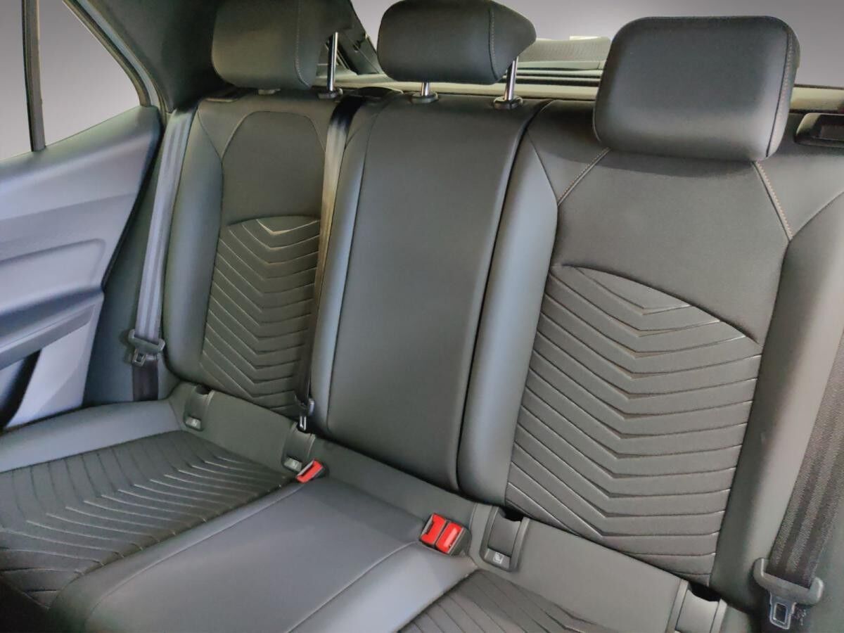 Cupra Born eBoost h/LED/RFK/Sitzhzg/Wärmepumpe