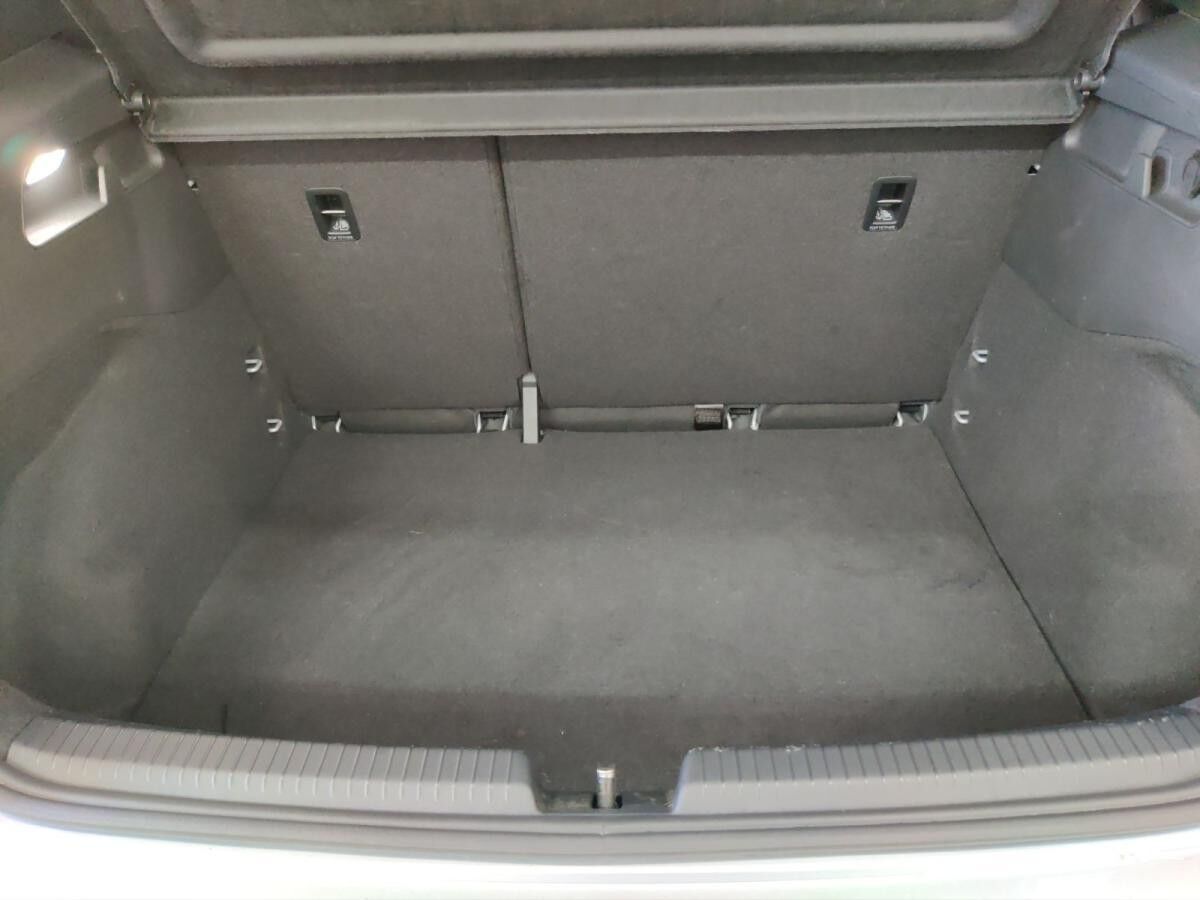 Cupra Born eBoost h/LED/RFK/Sitzhzg/Wärmepumpe