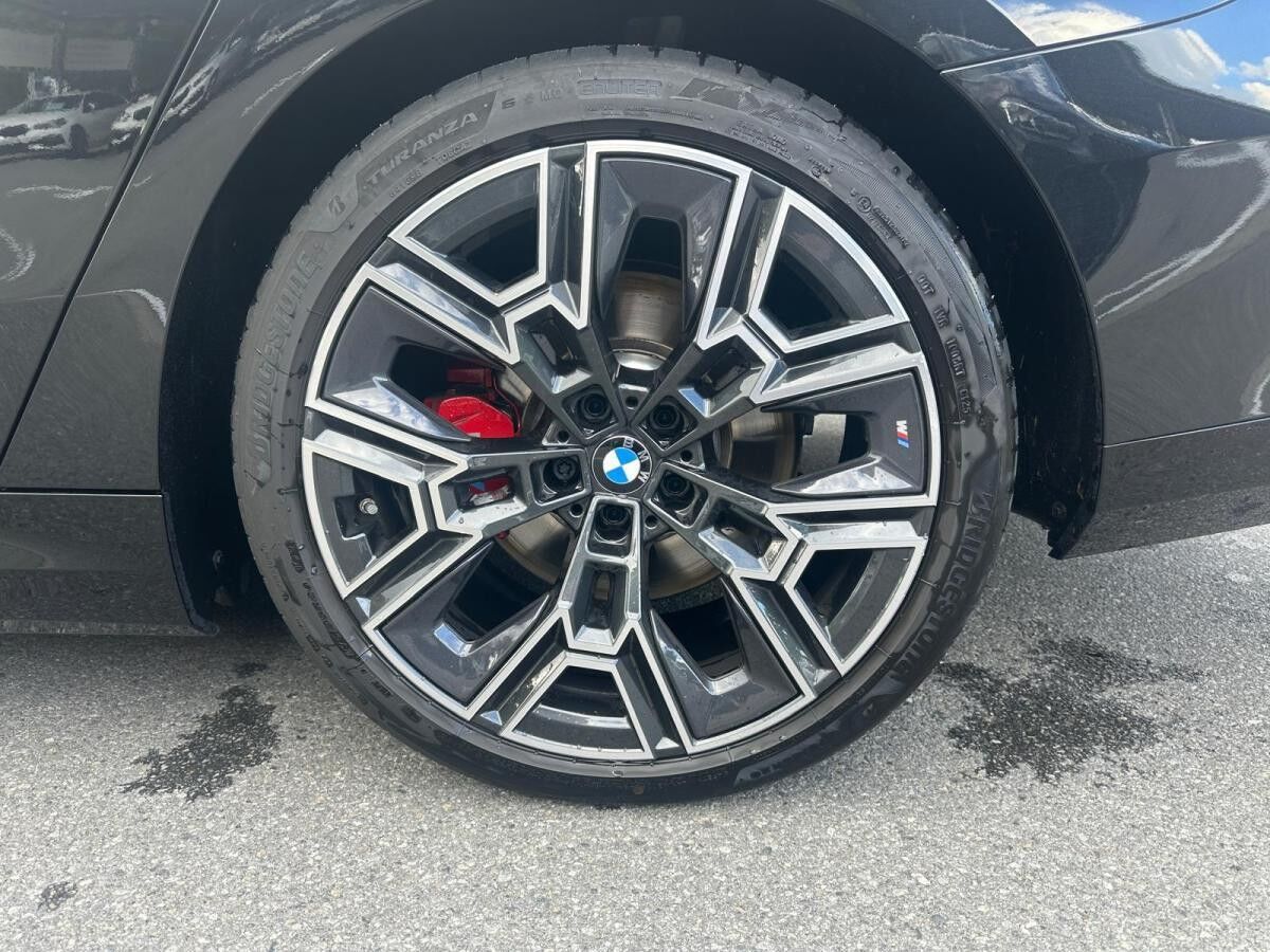 BMW 530 e xDrive Touring - 0,5% Versteuerung - Anhängerkupplung -  Autobahnassistent - Bowers & Wilkins Surr