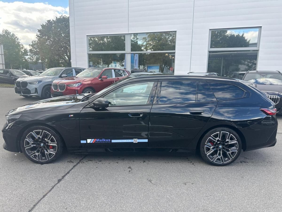 BMW 530 e xDrive Touring - 0,5% Versteuerung - Anhängerkupplung -  Autobahnassistent - Bowers & Wilkins Surr