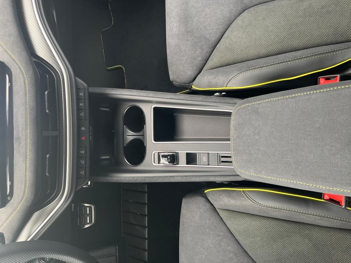 Skoda Elroq RS 4x4 AHK Wärmepumpe 21" MAXX