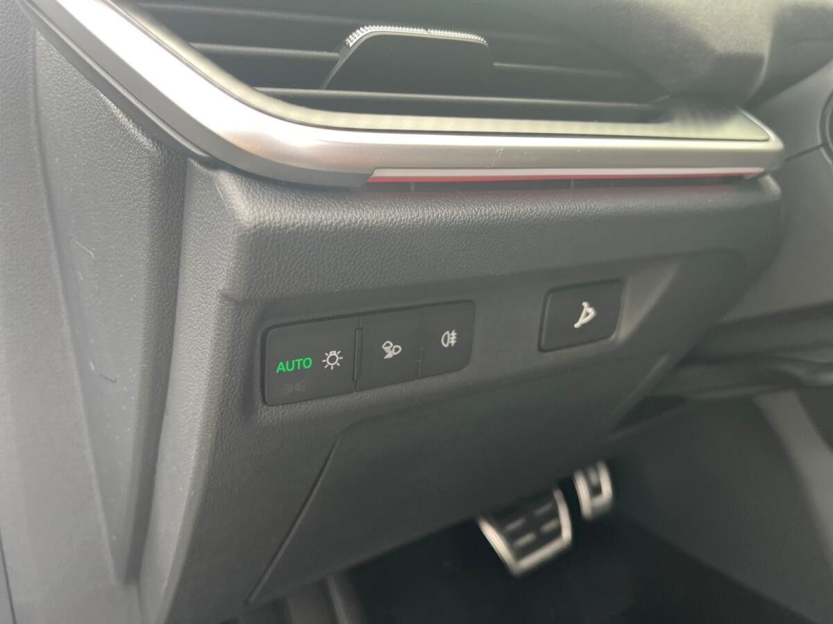 Skoda Elroq RS 4x4 AHK Wärmepumpe 21" MAXX