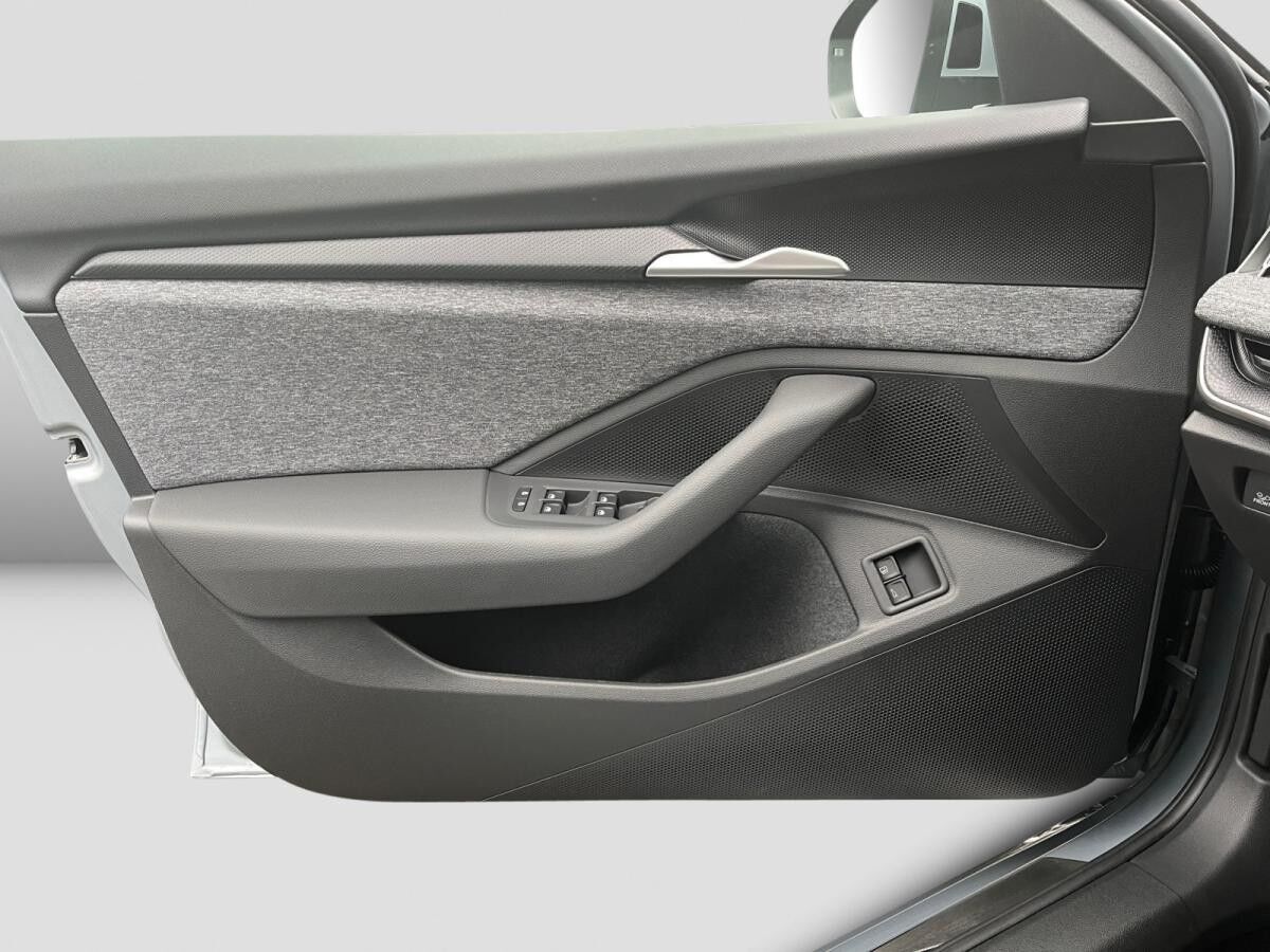 Skoda Superb Combi Selection 1,5 TSI IV DSG Pano AHK