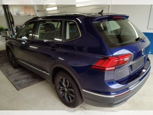 Volkswagen Tiguan 1,5 TSI Allspace Life AHK LED R-Kamera 7Sitzer NaviPro 18Zoll