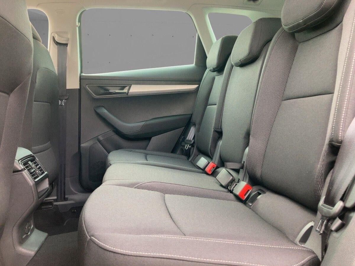 Skoda Karoq Tour 2,0 TDI 4x4 AHK R-KAM KESSY SHZ 2x VerfügbarBIS 28.11.25