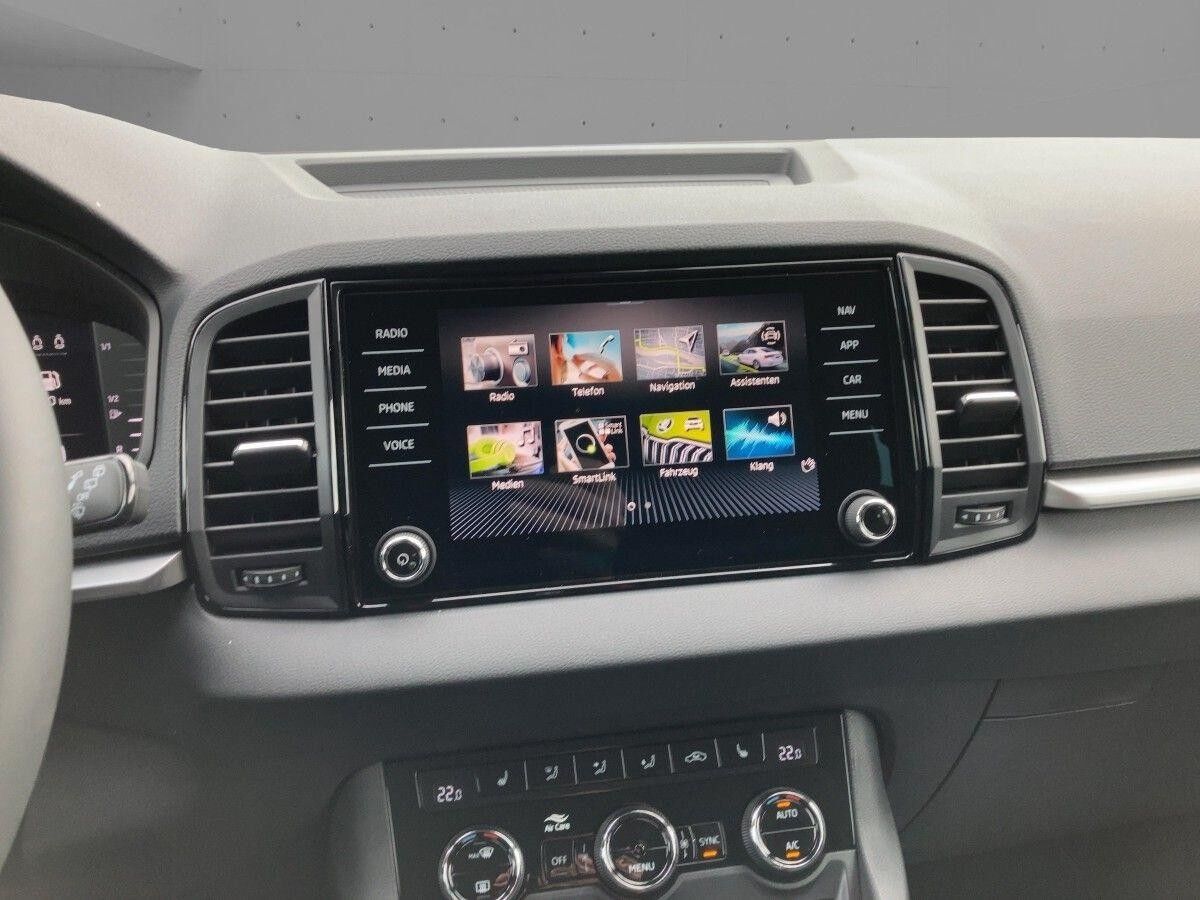 Skoda Karoq Tour 2,0 TDI 4x4 AHK R-KAM KESSY SHZ 2x VerfügbarBIS 28.11.25