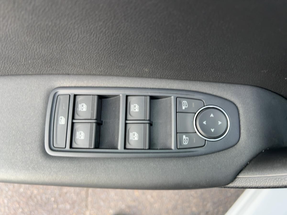 Renault Captur EVOLUTION TCe 140 EDC