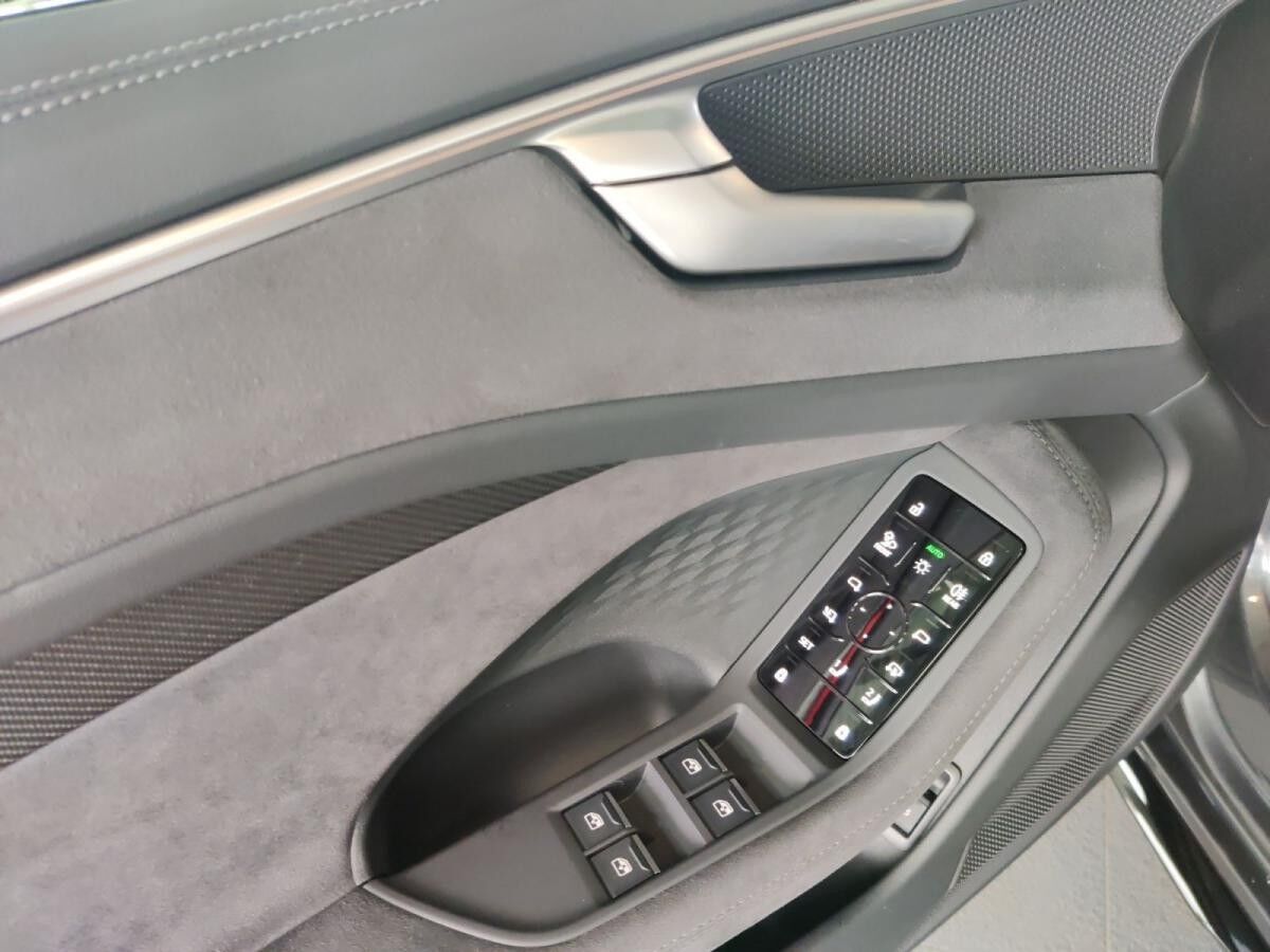 Audi A6 Limousine edition one TDI quattro S tronic Audi A6 Limousine edition one TDI quattro S tronic