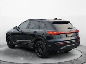 Audi Q5 SUV TDI quattro S tronic Audi Q5 SUV TDI quattro S tronic