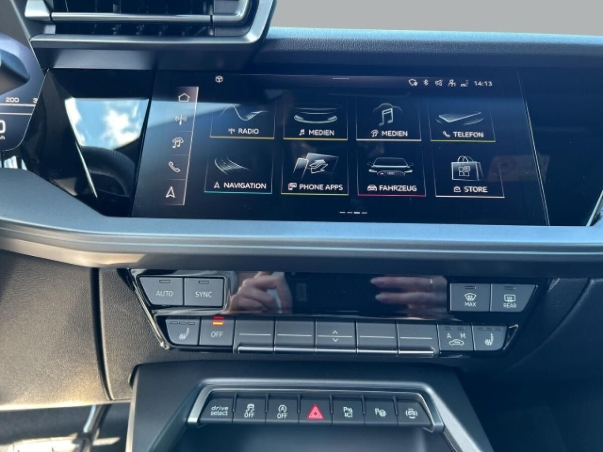 Audi RS3 Sportback 2.5 TFSI HUD+PANO+NAVI+LEDER+MATRIX-LED