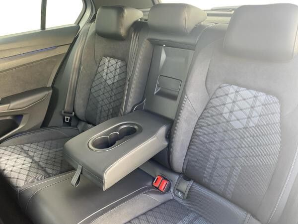 Volkswagen Golf R-Line 2,0TDI 110kW NAVI 360° BLACK MATRIX -Gewerbeleasing