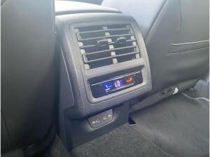 Volkswagen Golf R-Line 2,0TDI 110kW NAVI 360° BLACK MATRIX -Gewerbeleasing