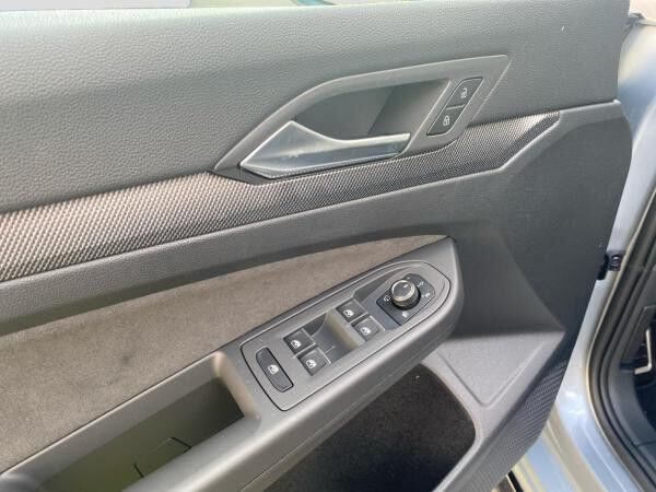 Volkswagen Golf R-Line 2,0TDI 110kW NAVI 360° BLACK MATRIX -Gewerbeleasing