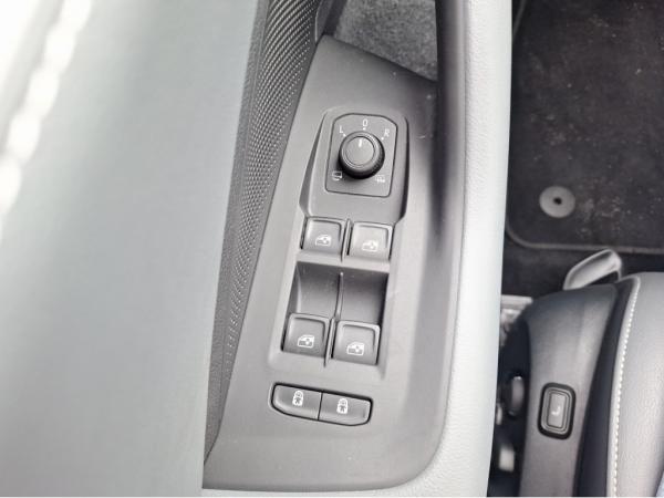 Volkswagen Passat Variant 2.0TDI DSG Business AHK