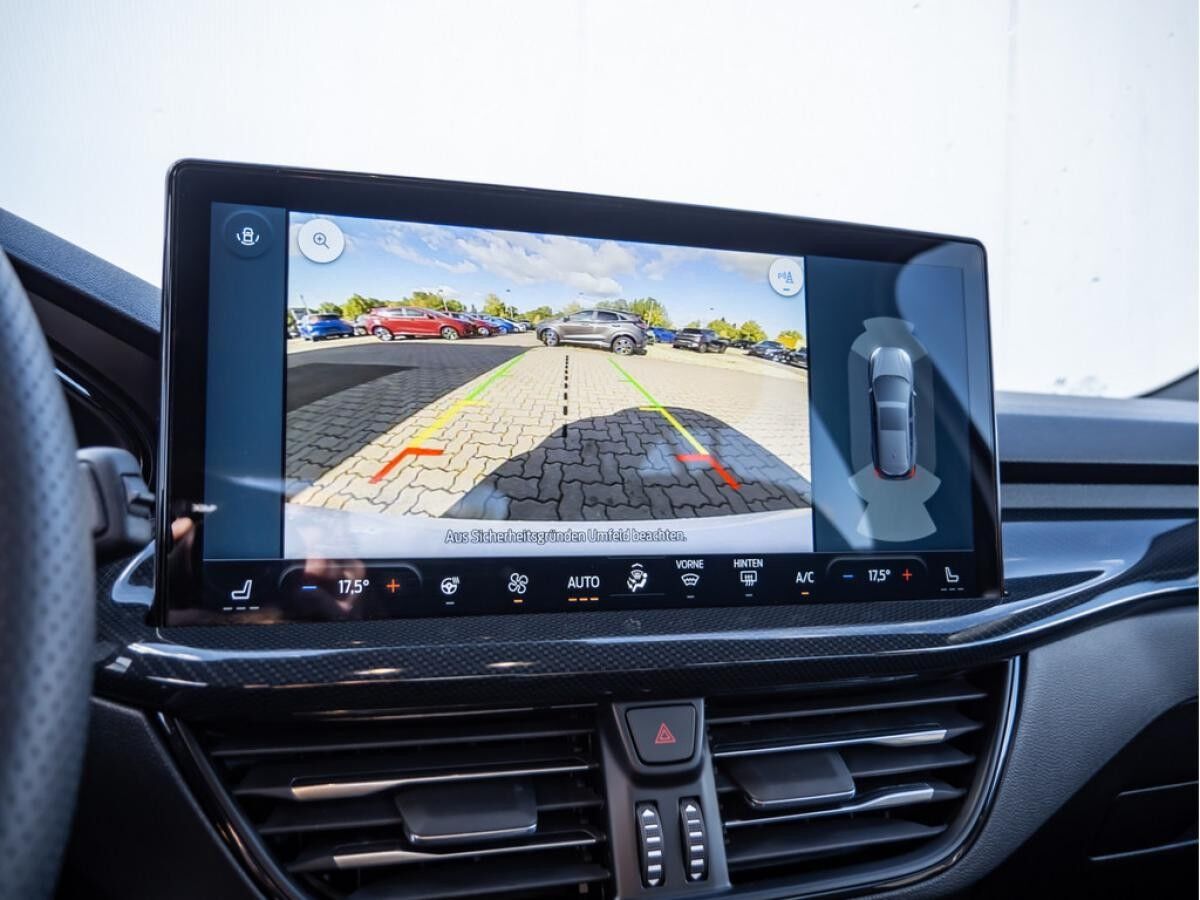 Ford Focus ST Line 1.0 inkl. Allwetterbereifung