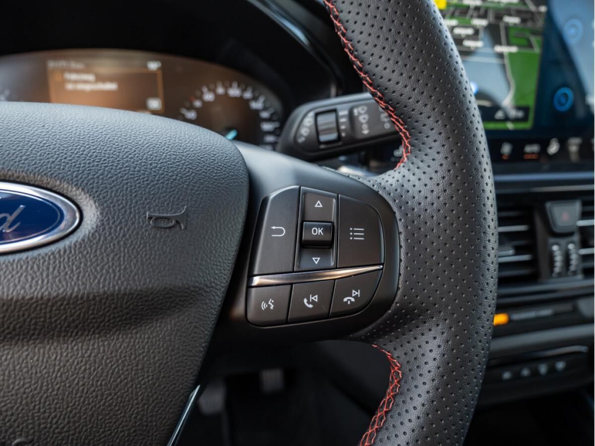 Ford Focus ST Line 1.0 inkl. Allwetterbereifung