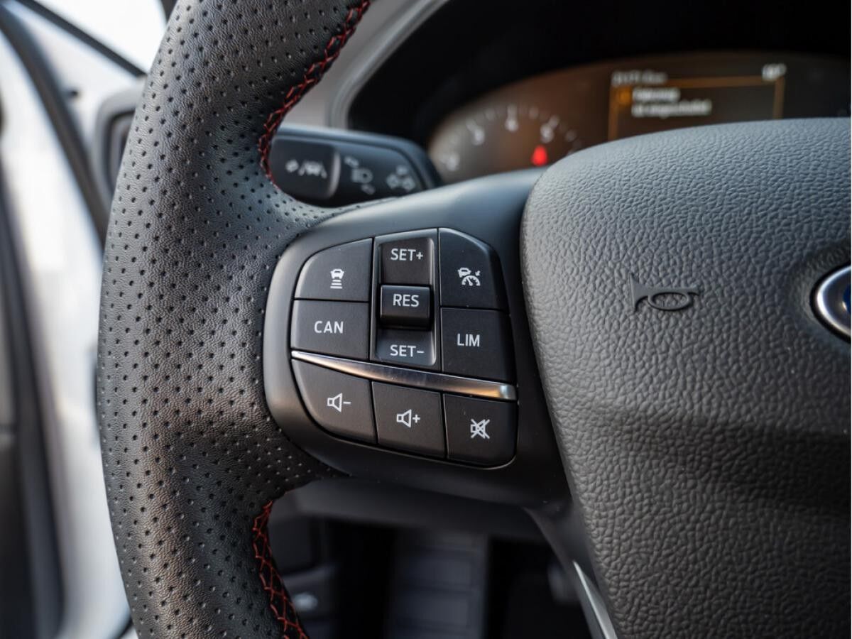 Ford Focus ST Line 1.0 inkl. Allwetterbereifung