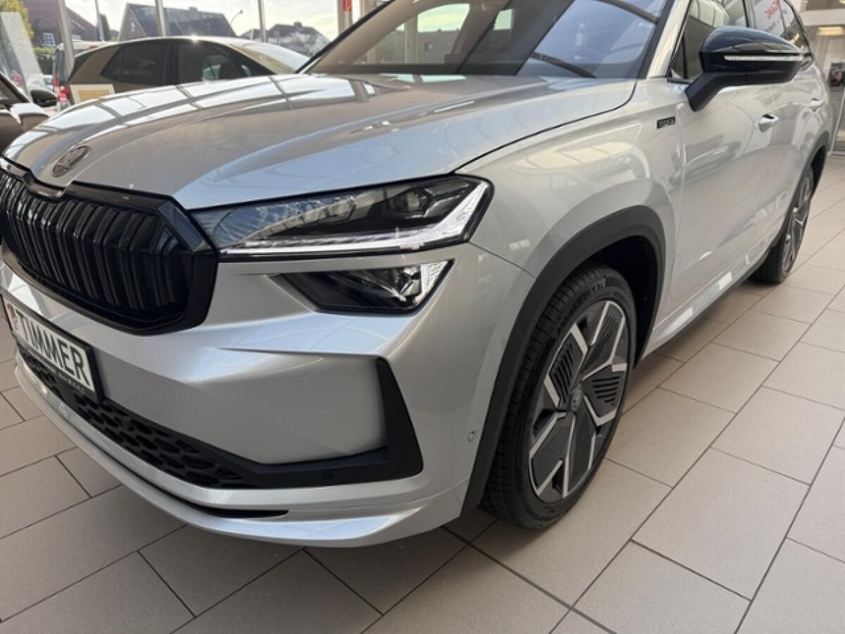 Skoda Kodiaq 2.0 TDI DSG 4x4 Sportline *AHK*PANORAMA* Skoda Kodiaq 2.0 TDI DSG 4x4 Sportline *AHK*PANORAMA*