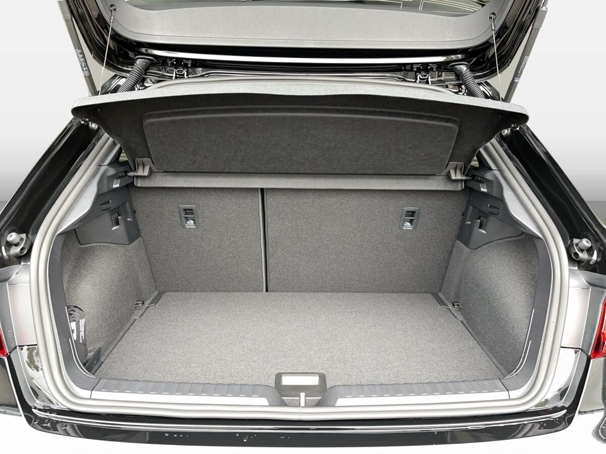 Audi A1 allstreet 35 TFSI 110(150) S tronic Klima, Interieur S-Line