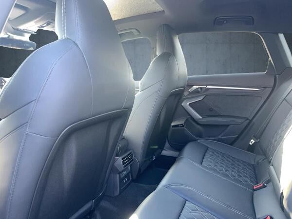 Audi A3 Sportback S line TFSI quattro 150 kW S tronic  Matrix LED Panoramadach SONOS AHK  Sportsitz
