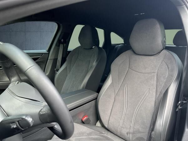 Volkswagen ID.7 HUD AD Navi Memory Sitze Soundsystem HarmanKardon