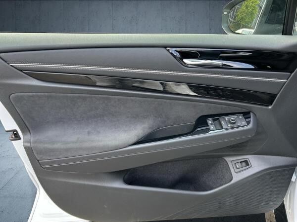 Volkswagen ID.7 HUD AD Navi Memory Sitze Soundsystem HarmanKardon