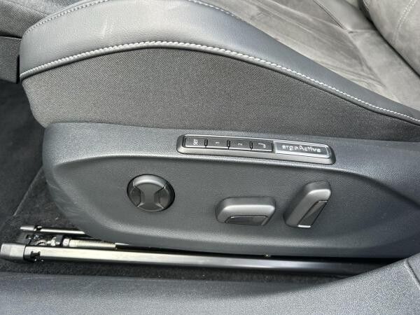 Volkswagen ID.7 HUD AD Navi Memory Sitze Soundsystem HarmanKardon
