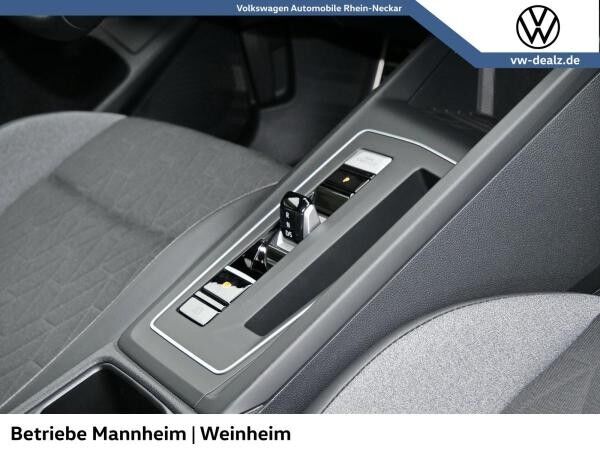 Volkswagen Golf Life 1.5 eTSI OPF DSG AHK Harman-Kardon uvm