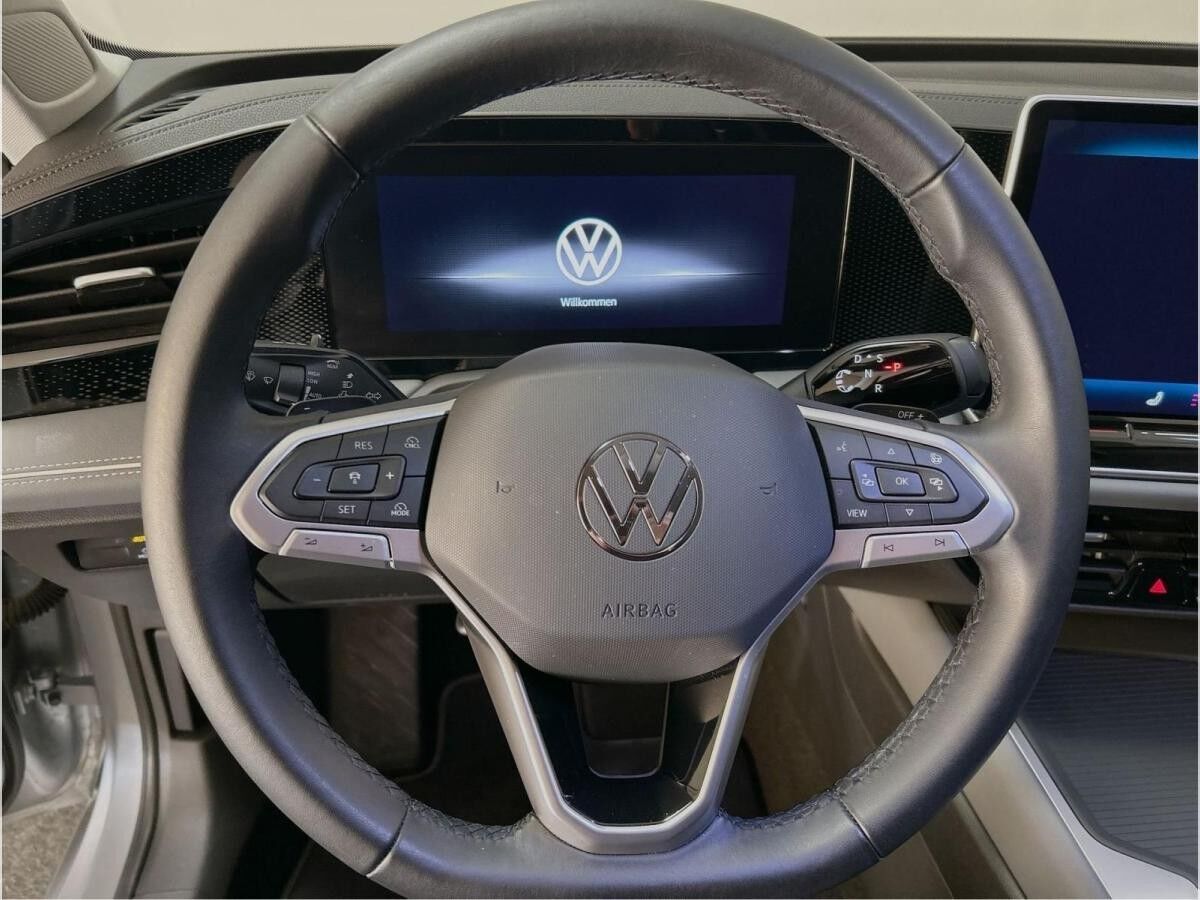 Volkswagen Passat Business Navi AHK PDC