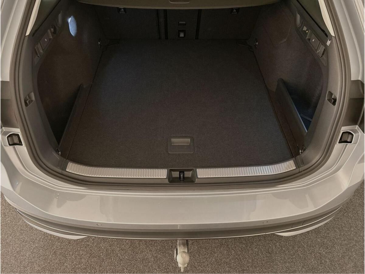 Volkswagen Passat Business Navi AHK PDC