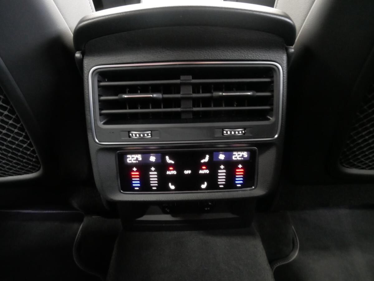 Audi Q7 45 TDI quattro S line MATRIX AHK HEAD-UP