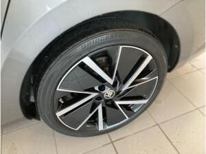Skoda Superb Combi STYLE 2.0TDI DSG MATRIX.AHK.360°.NAVI.ACC.SITZHZG