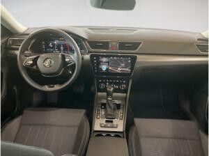 Skoda Superb Combi STYLE 2.0TDI DSG MATRIX.AHK.360°.NAVI.ACC.SITZHZG