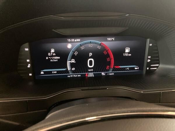 Skoda Superb Combi STYLE 2.0TDI DSG MATRIX.AHK.360°.NAVI.ACC.SITZHZG