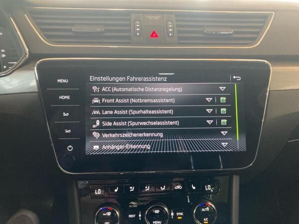 Skoda Superb Combi STYLE 2.0TDI DSG MATRIX.AHK.360°.NAVI.ACC.SITZHZG