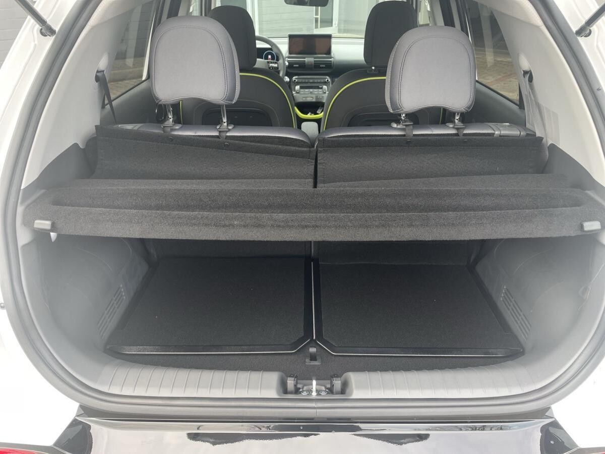 Hyundai INSTER Cross 49 kWh Effizienz-Paket