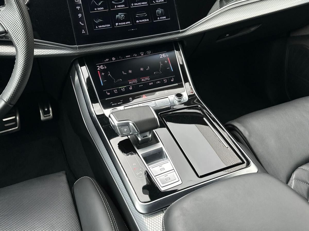 Audi Q8 60 TFSIe qu. *Matrix*Pano*AHK*HuD*Air*B&O*