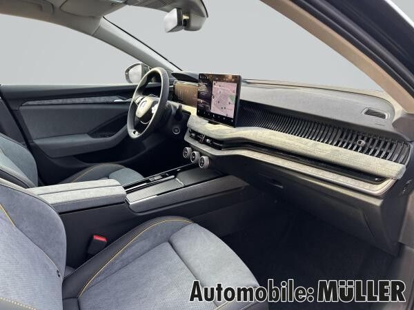 Skoda Superb Combi 2.0 TDI 142 kW 4x4 DSG Selection Allrad HUD AHK Navi digitales Cockpit