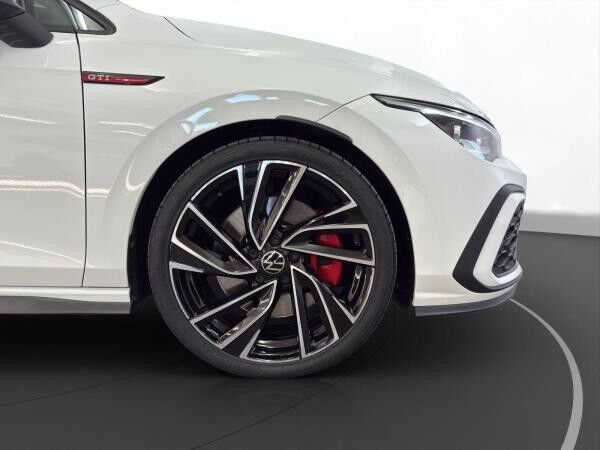 Volkswagen Golf VIII GTI LED LM 19" Navi PDC vo+hi ACC