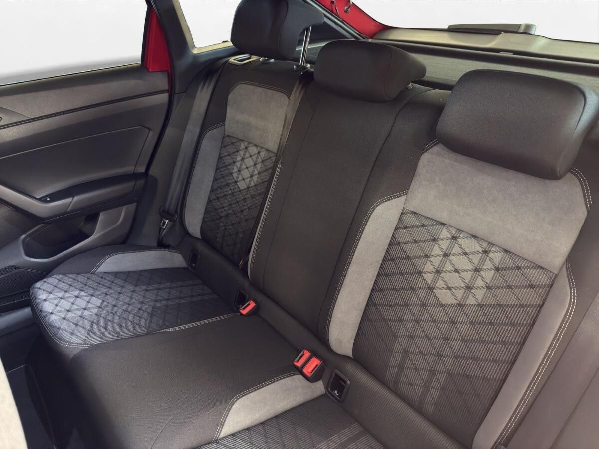 Volkswagen Taigo 1.0 TSI R-Line DSG Matrix LM 17" Navi RFK ACC