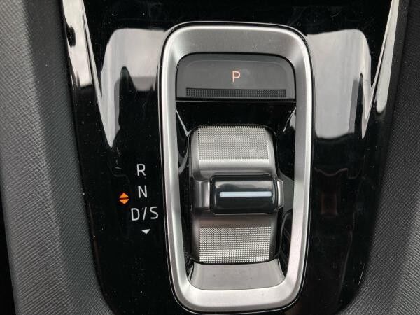 Skoda Octavia Combi SELECTION 2.0TDI DSG MATRIX.NAVI.ACC.SHZG.KAMERA
