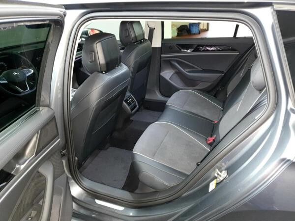 Volkswagen Passat Elegance 2.0 l TDI SCR